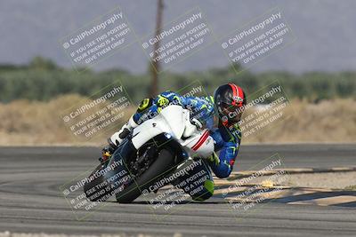 media/Oct-13-2025-Moto Forza (Mon) [[a66d839500]]/2-A Group/Session 3 (Turn 16)/